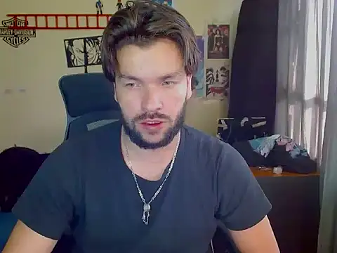 Snapshot of cortelioni_massimo_ chatting on October 2025 09:38:02 PM cortelioni massimo online show from October 2025 09:38:02 PM