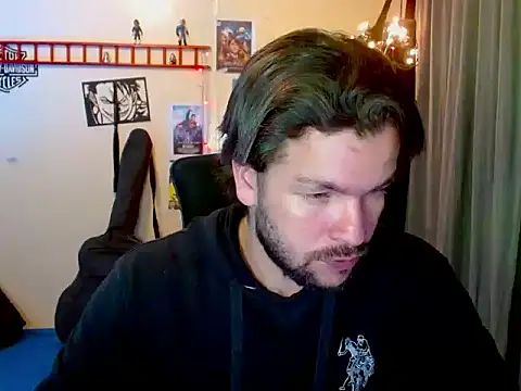 Snapshot of cortelioni_massimo_ chatting on November 2025 01:40:01 AM cortelioni massimo online show from November 2025 01:40:01 AM