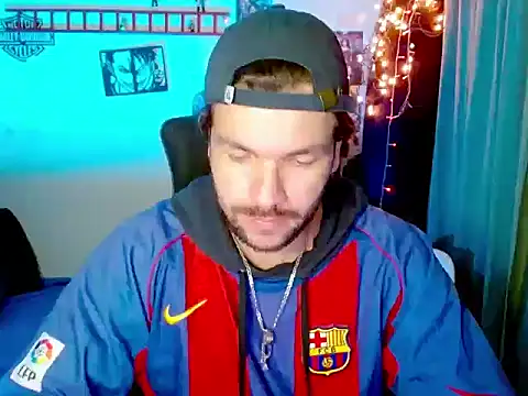 Snapshot of cortelioni_massimo_ chatting on December 2025 01:03:01 AM cortelioni massimo online show from December 2025 01:03:01 AM