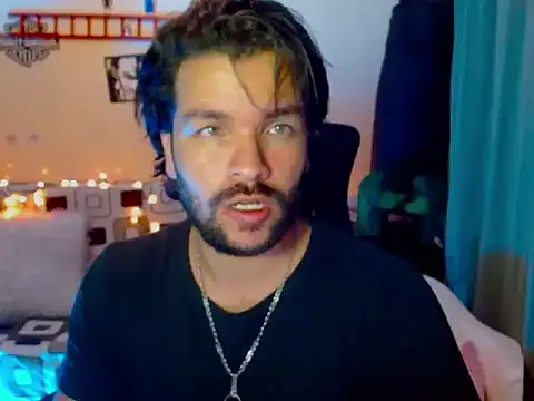 Snapshot of cortelioni_massimo_ chatting on February 2026 12:53:01 AM cortelioni massimo online show from February 2026 12:53:01 AM