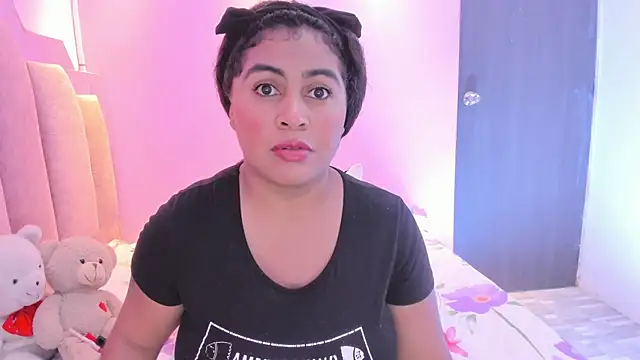 AndreaSweet2 online show from October 2025 07:43:01 PM