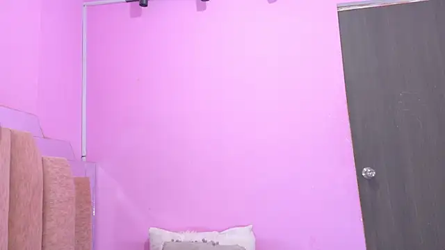 AndreaSweet2 online show from June 2026 01:03:01 PM