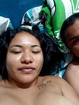 Geral Yeraldyn09 online show from October 2025 02:06:01 AM