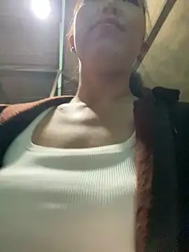 Huong-Ly online show from October 2025 08:03:01 AM