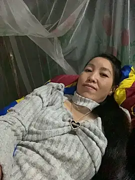 Huong-Ly online show from November 2025 02:35:01 AM