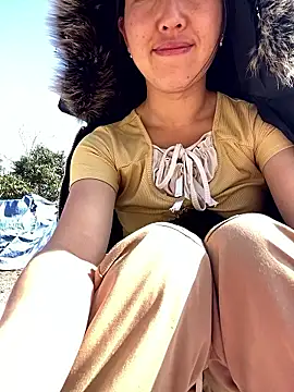 Huong-Ly online show from January 2026 04:07:02 AM