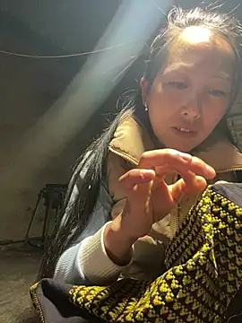 Snapshot of Huong-Ly chatting on March 2026 02:17:02 AM Huong-Ly online show from March 2026 02:17:02 AM