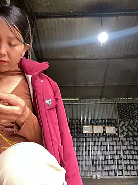 Snapshot of Huong-Ly chatting on March 2026 08:51:02 AM Huong-Ly online show from March 2026 08:51:02 AM