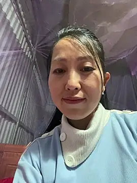 Snapshot of Huong-Ly chatting on March 2026 01:33:02 PM Huong-Ly online show from March 2026 01:33:02 PM