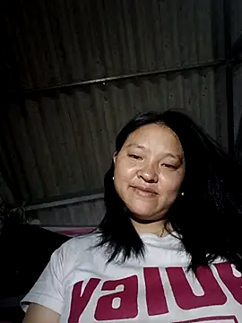 MuiNay online show from October 2025 10:52:02 PM