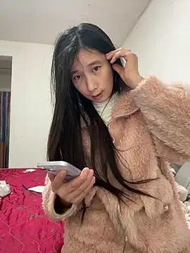 crhong666 online show from November 2025 12:21:01 AM