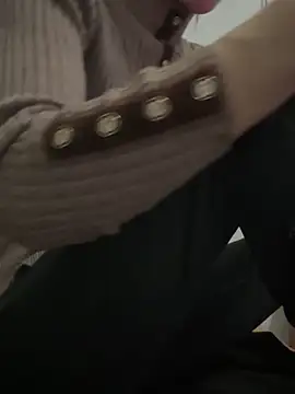 crhong666 online show from March 2026 01:16:01 PM