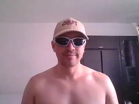 Snapshot of AlphaBoyyX chatting on September 2025 05:34:01 PM AlphaBoyyX online show from September 2025 05:34:01 PM