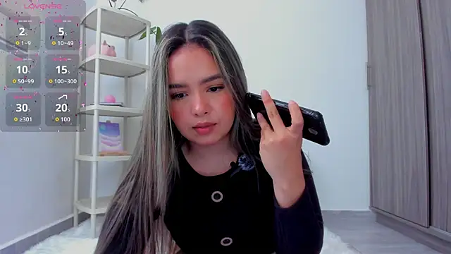 Alana Banana  online show from September 2025 03:35:02 PM