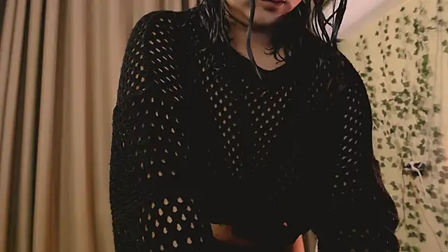 Snapshot of HoneyBroownie chatting on November 2025 10:04:01 PM HoneyBroownie online show from November 2025 10:04:01 PM