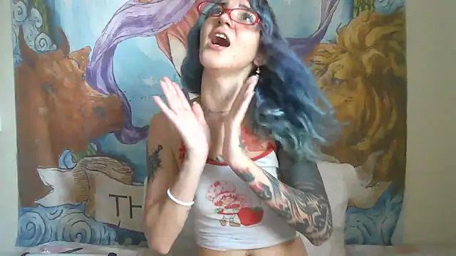 Snapshot of peetitefairy chatting on February 2026 01:29:02 PM peetitefairy online show from February 2026 01:29:02 PM