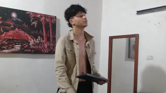 Snapshot of alice_julls chatting on October 2025 08:59:02 PM alice julls online show from October 2025 08:59:02 PM