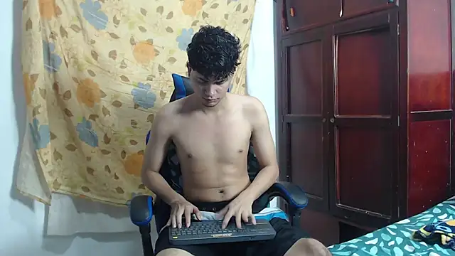 alice julls online show from June 2026 05:12:02 PM