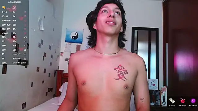 DannyPhantom555 online show from October 2025 05:23:02 PM