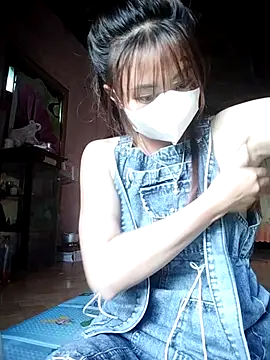 Dung-Thao19 online show from September 2025 10:17:01 AM