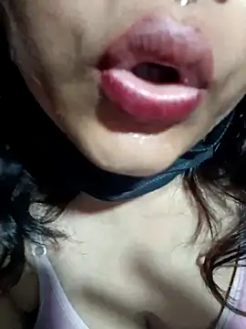Hott Muskan online show from April 2026 06:57:02 PM