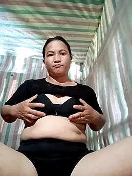 Love-Mama33 online show from October 2025 02:36:02 AM