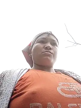 Snapshot of Love-Mama33 chatting on February 2026 08:55:02 AM Love-Mama33 online show from February 2026 08:55:02 AM