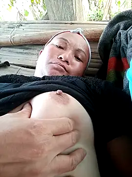 Snapshot of Love-Mama33 chatting on March 2026 05:56:02 AM Love-Mama33 online show from March 2026 05:56:02 AM