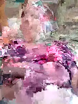 Snapshot of Love-Mama33 chatting on March 2026 05:24:02 AM Love-Mama33 online show from March 2026 05:24:02 AM