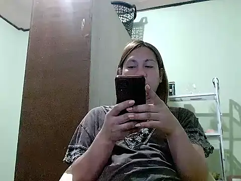 Snapshot of YourSweetKaori chatting on September 2025 01:33:01 PM YourSweetKaori online show from September 2025 01:33:01 PM