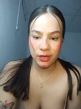 karoline d online show from September 2025 03:50:02 AM