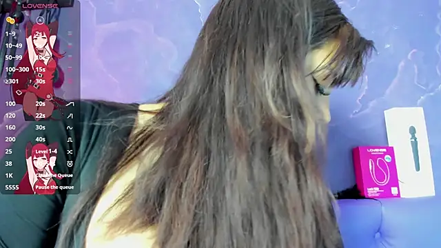 Lili milk20 online show from November 2025 07:01:02 PM