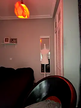 Snapshot of lacattiva chatting on October 2025 05:14:01 PM lacattiva online show from October 2025 05:14:01 PM