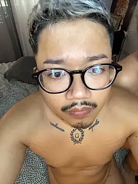 Snapshot of Wild2XXX chatting on November 2025 09:55:02 AM Wild2XXX online show from November 2025 09:55:02 AM