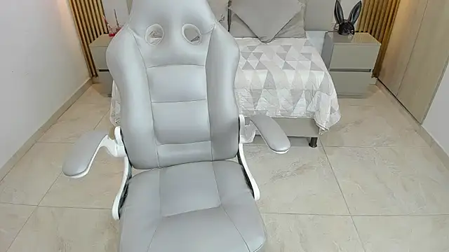 Snapshot of Keisha_jalal chatting on October 2025 08:09:02 PM Keisha jalal online show from October 2025 08:09:02 PM