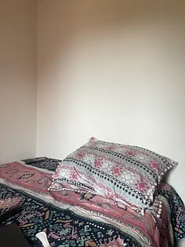 Snapshot of Zara_Bel chatting on September 2025 06:35:01 PM Zara Bel online show from September 2025 06:35:01 PM