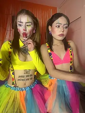 Snapshot of PrettyAmber chatting on October 2025 05:25:02 PM PrettyAmber online show from October 2025 05:25:02 PM