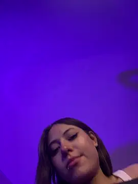 Snapshot of PrettyAmber chatting on November 2025 09:38:01 PM PrettyAmber online show from November 2025 09:38:01 PM