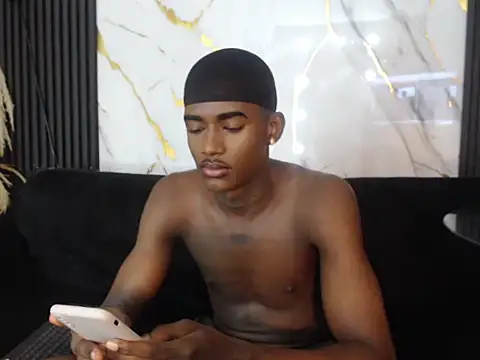 Snapshot of brihansexx chatting on November 2025 03:37:02 AM brihansexx online show from November 2025 03:37:02 AM