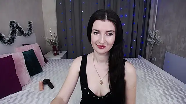 Snapshot of EvelinCuper chatting on December 2025 06:18:01 AM EvelinCuper online show from December 2025 06:18:01 AM