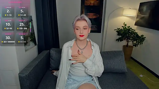 Snapshot of OdelynaAsp chatting on October 2025 12:02:02 PM OdelynaAsp online show from October 2025 12:02:02 PM