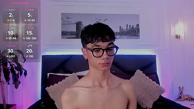 Snapshot of Phillicious__ chatting on November 2025 10:23:02 PM Phillicious online show from November 2025 10:23:02 PM