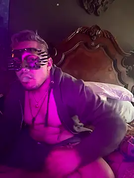 Snapshot of GirThyDock chatting on January 2026 10:00:02 PM GirThyDock online show from January 2026 10:00:02 PM