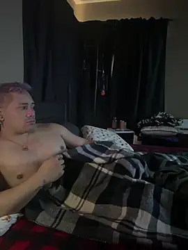 Snapshot of GirThyDock chatting on January 2026 08:25:02 PM GirThyDock online show from January 2026 08:25:02 PM