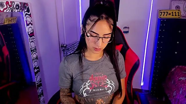 Samanthademonx20  online show from March 2026 05:52:02 PM