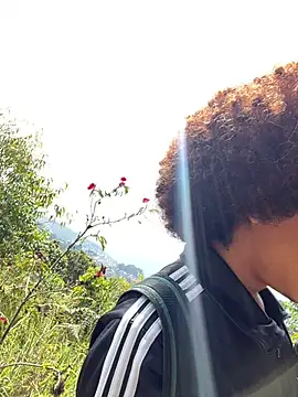 Alexis Spicter online show from December 2025 05:09:01 PM