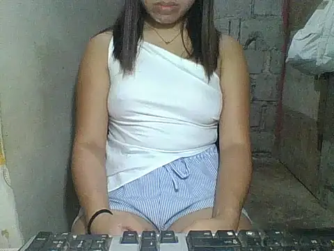 Snapshot of Skinny_PinayGirljust18 chatting on June 2026 06:53:02 PM Skinny PinayGirljust18 online show from June 2026 06:53:02 PM