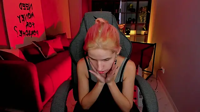 Snapshot of NitaNihil chatting on December 2025 11:05:01 AM NitaNihil online show from December 2025 11:05:01 AM