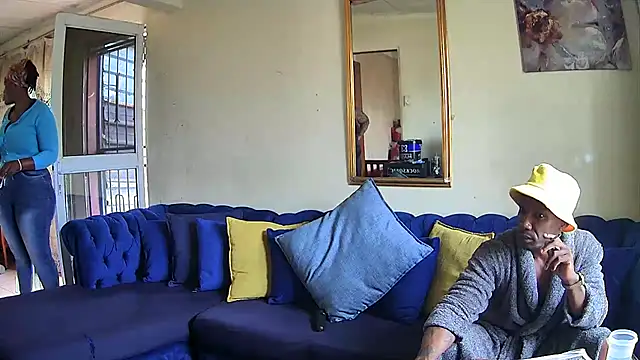 Snapshot of TheeBigPump chatting on December 2025 01:16:01 PM TheeBigPump online show from December 2025 01:16:01 PM