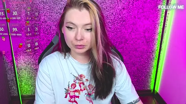 Snapshot of SadPotato_ chatting on September 2025 11:24:01 AM SadPotato online show from September 2025 11:24:01 AM